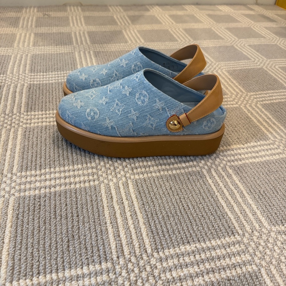 Louis Vuitton Aspen Platform Clogs with Strap 38 - Picture 13 of 16